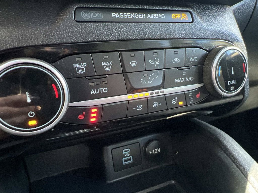 2022 Ford Escape SE