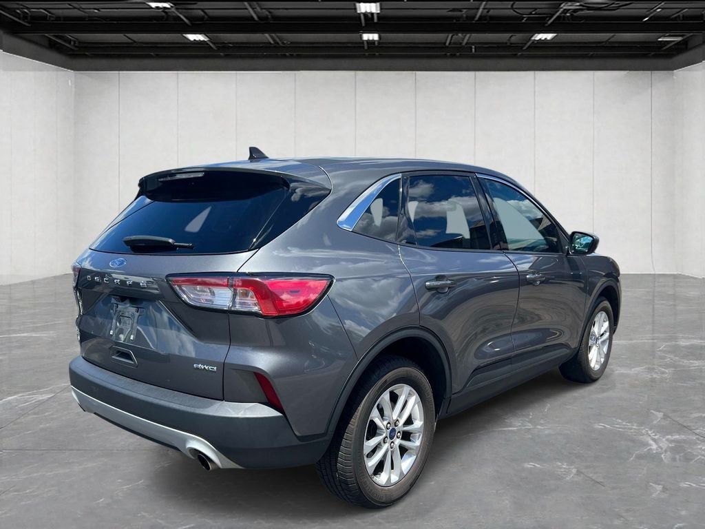 2021 Ford Escape SE