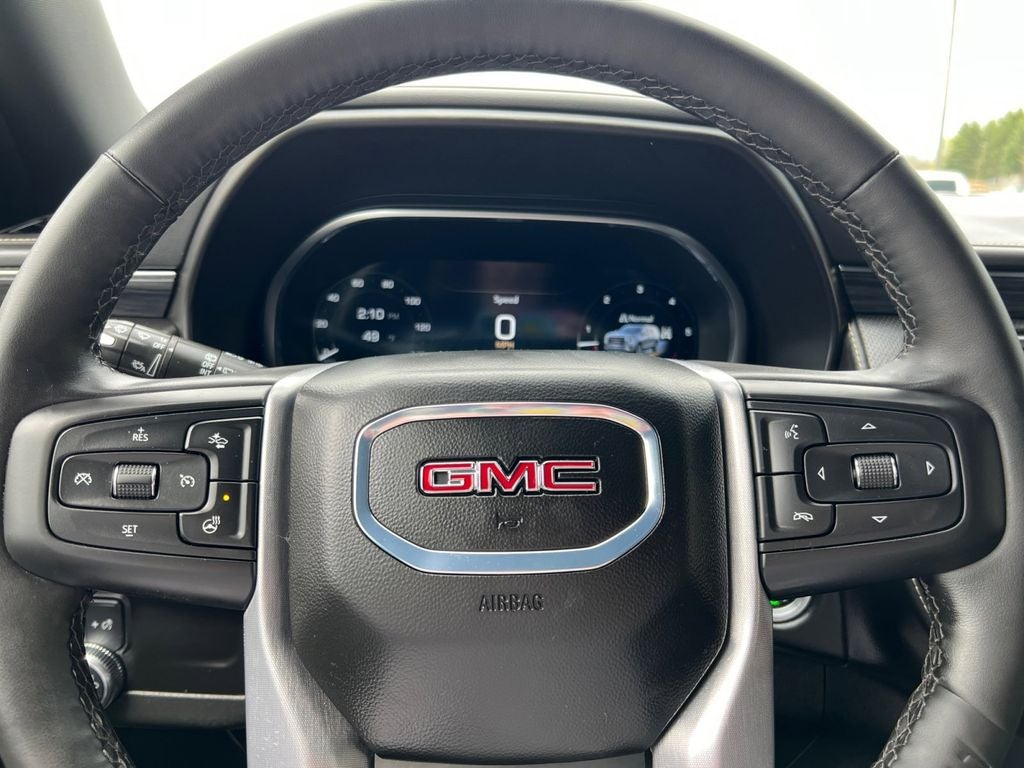 2024 GMC Yukon SLT