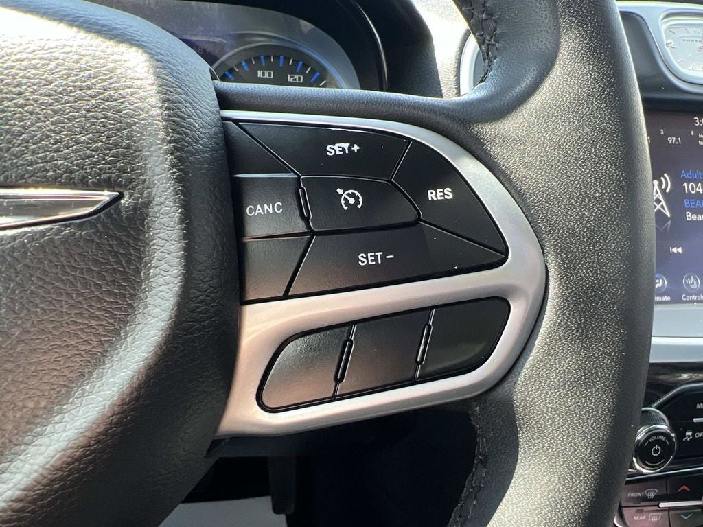 2022 Chrysler 300 Touring