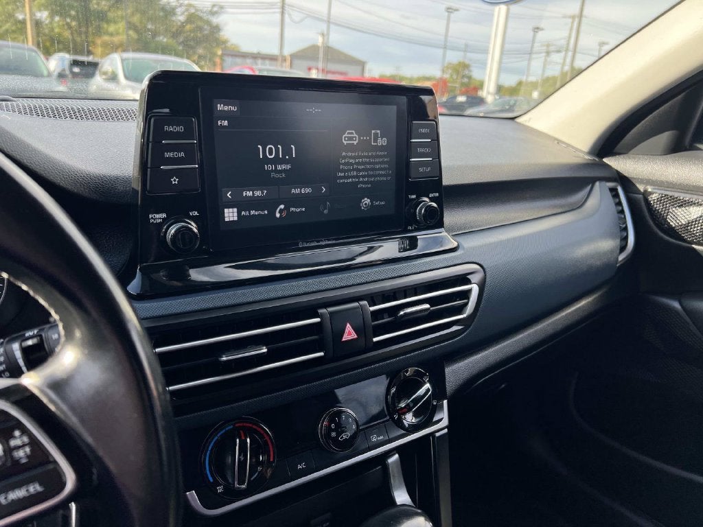 2021 Kia Seltos S