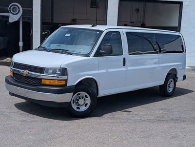 2025 Chevrolet Express Passenger 1LT