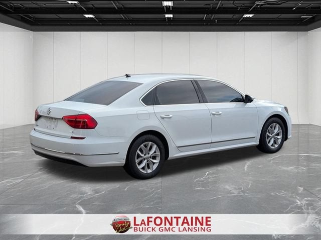 2016 Volkswagen Passat 1.8T S