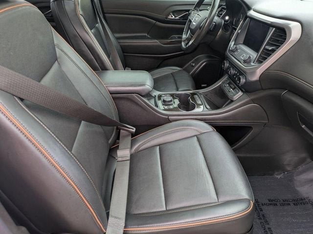 2021 GMC Acadia AT4