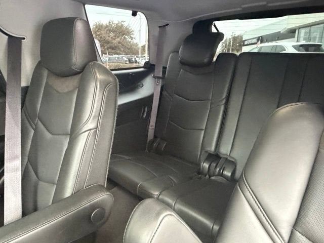 2015 Cadillac Escalade Luxury