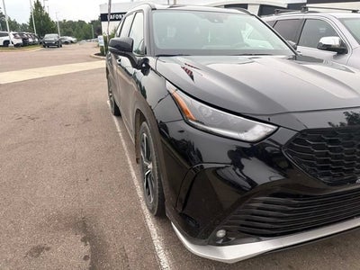 2022 Toyota Highlander XSE