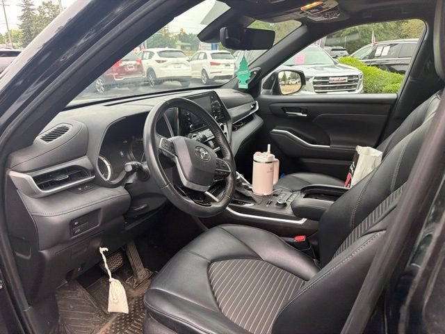 2022 Toyota Highlander XSE