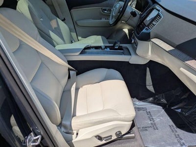 2024 Volvo XC90 B5 Plus Bright Theme