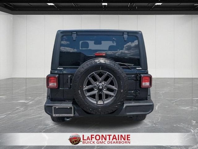 2025 Jeep Wrangler 4-Door Summit 4x4