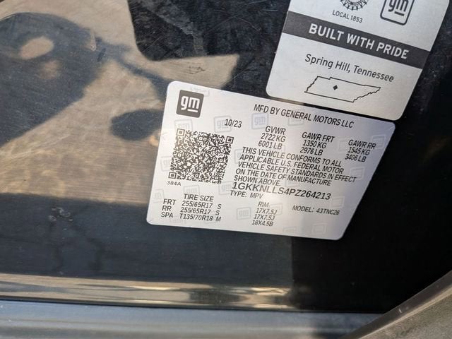 2023 GMC Acadia AT4