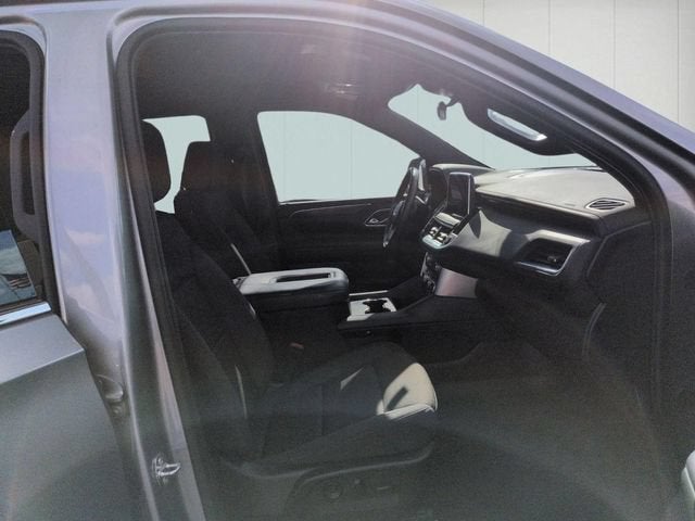 2023 GMC Yukon SLE