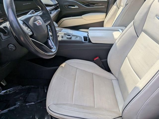 2023 Cadillac Escalade Sport