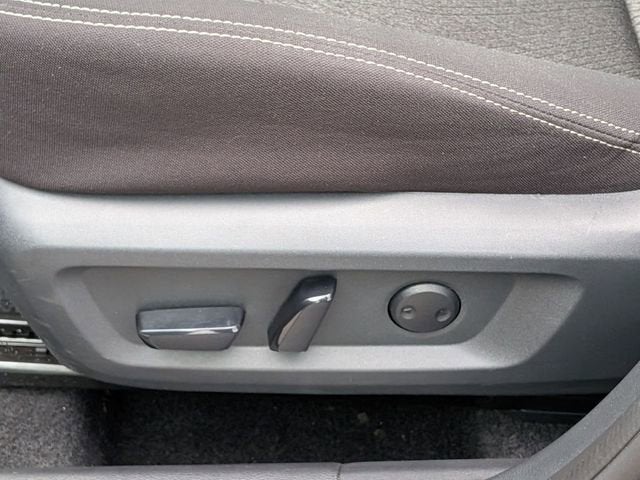2025 Nissan Rogue SV FWD