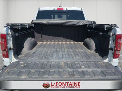 2020 RAM 1500 Laramie Crew Cab 4x4 5'7" Box