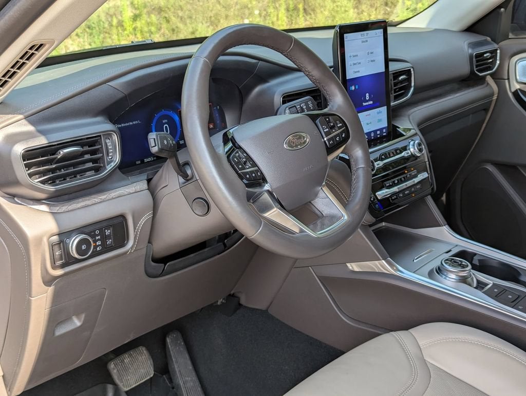 2023 Ford Explorer Platinum