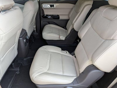 2023 Ford Explorer Platinum