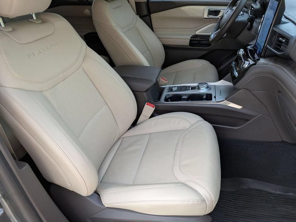 2023 Ford Explorer Platinum