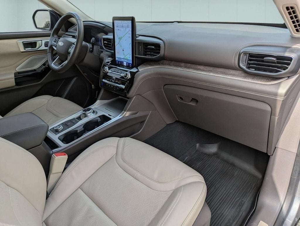 2023 Ford Explorer Platinum