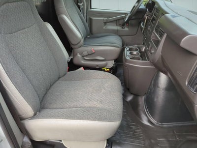 2025 Chevrolet Express Cargo WT