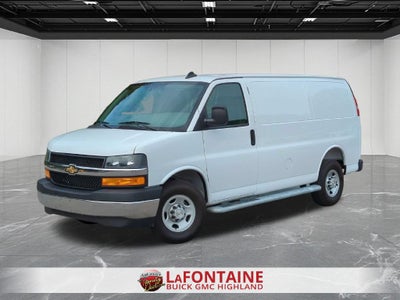 2025 Chevrolet Express Cargo WT