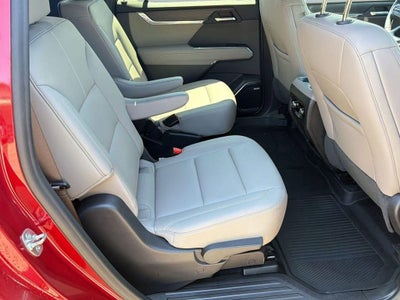 2024 GMC Acadia Elevation