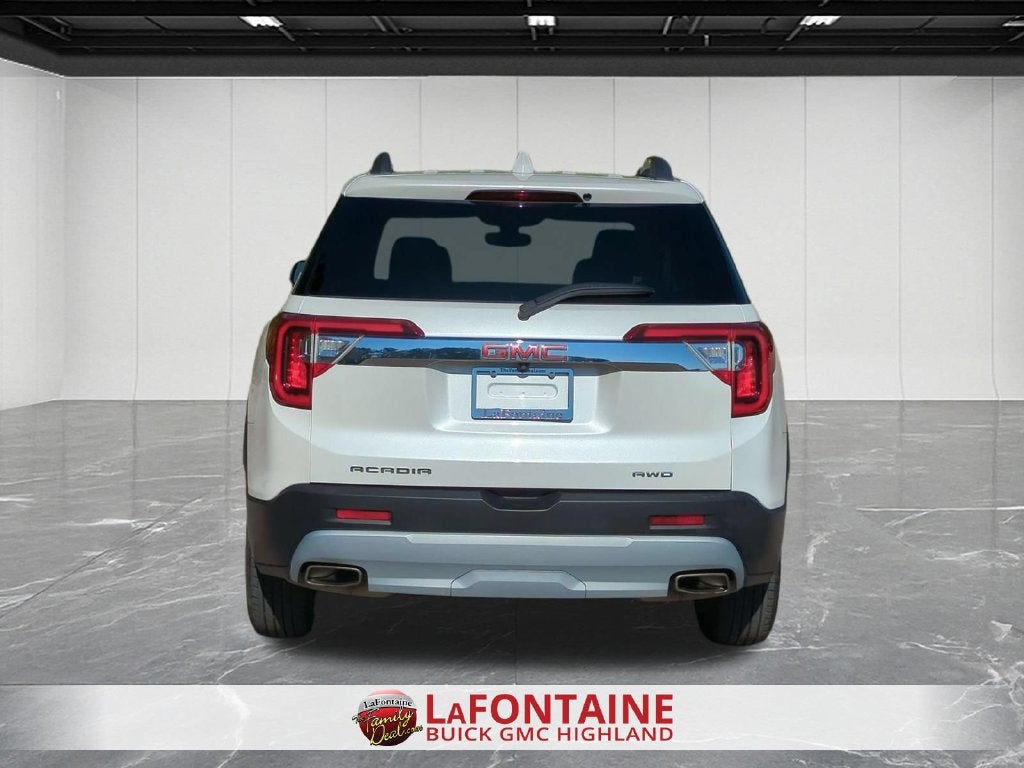 2023 GMC Acadia SLT