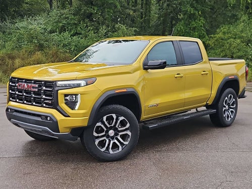 2023 GMC Canyon 4WD AT4