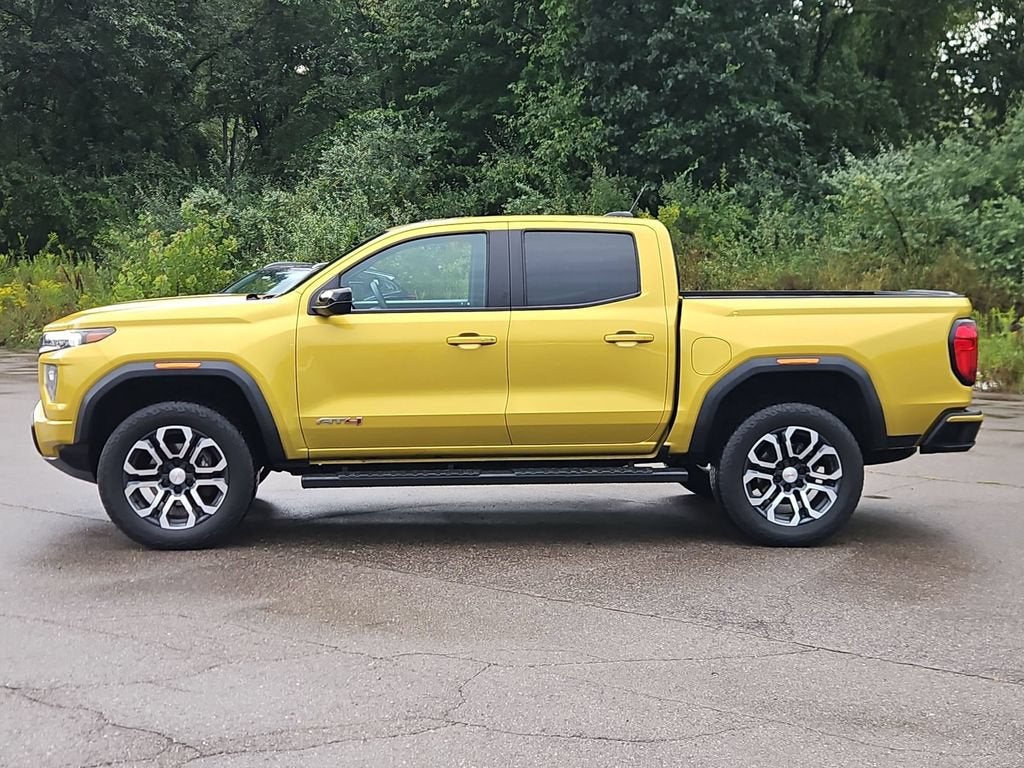 2023 GMC Canyon 4WD AT4