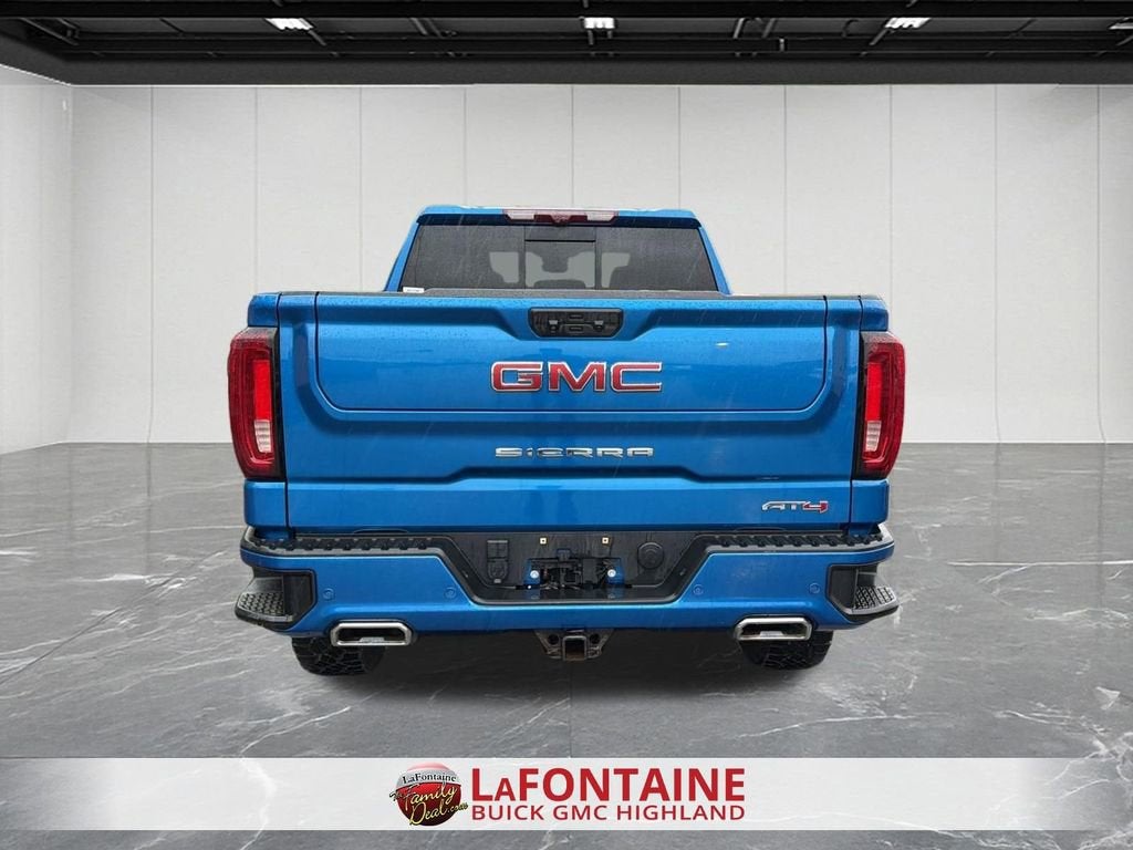 2023 GMC Sierra 1500 AT4
