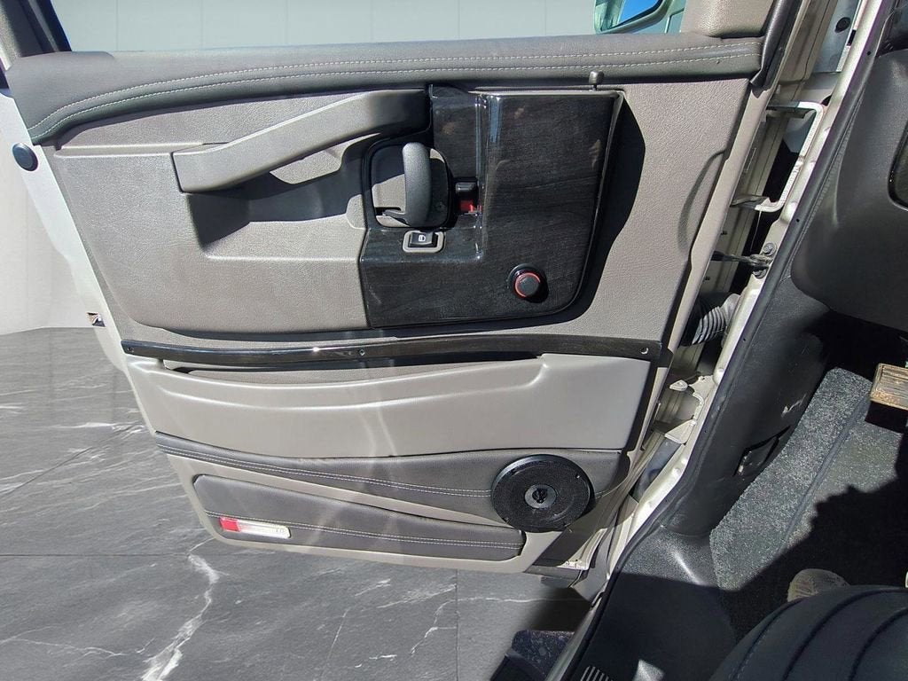 2025 GMC Savana Cargo Work Van