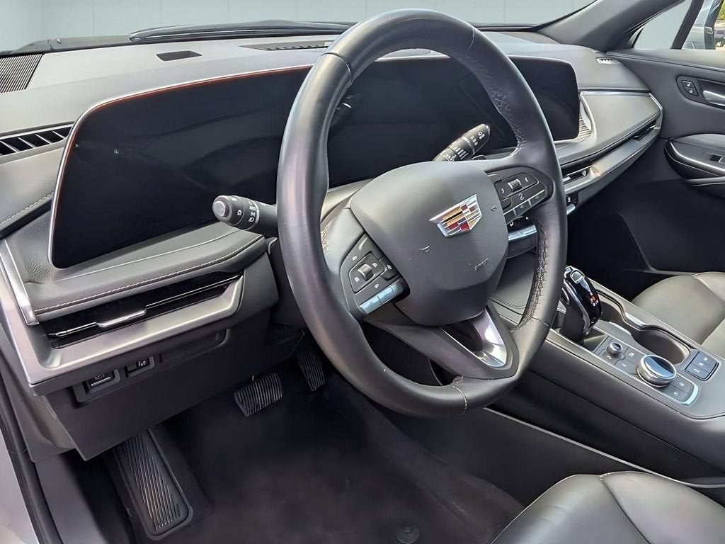 2025 Cadillac XT4 Premium Luxury