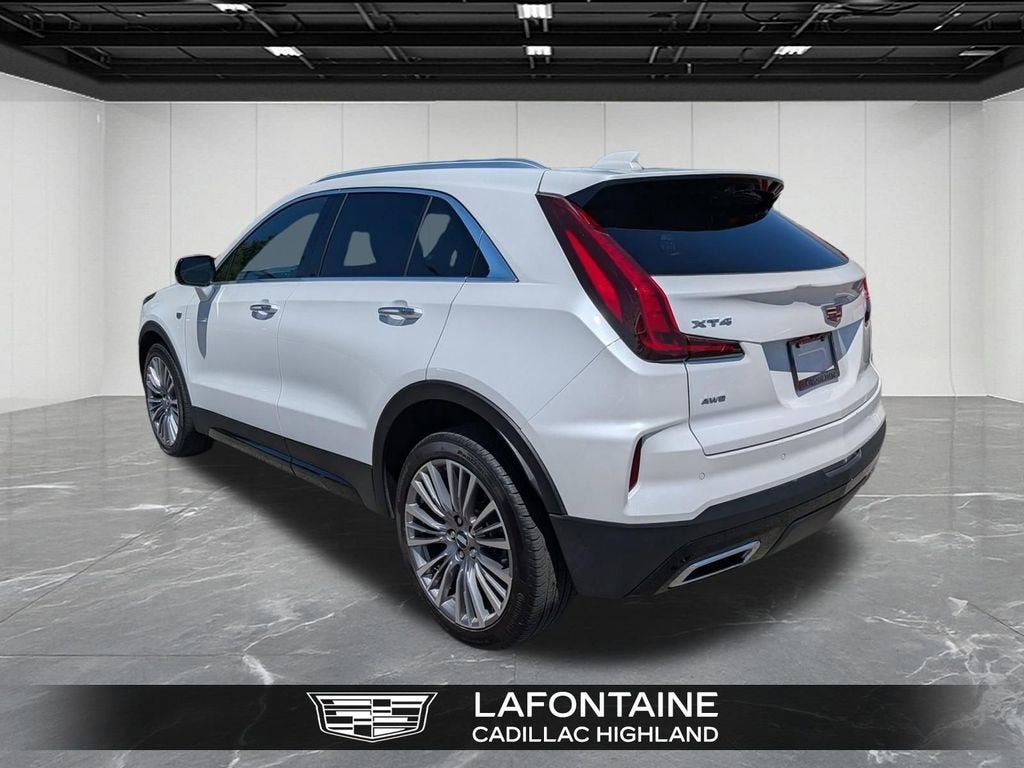 2024 Cadillac XT4 Premium Luxury