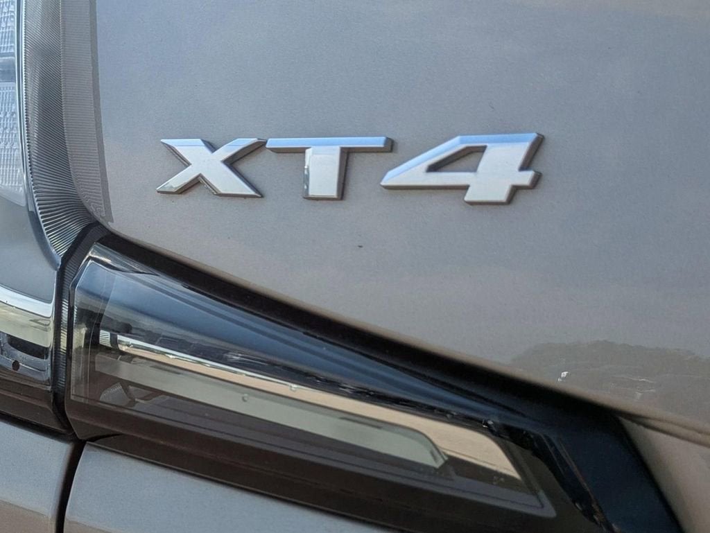 2023 Cadillac XT4 Sport