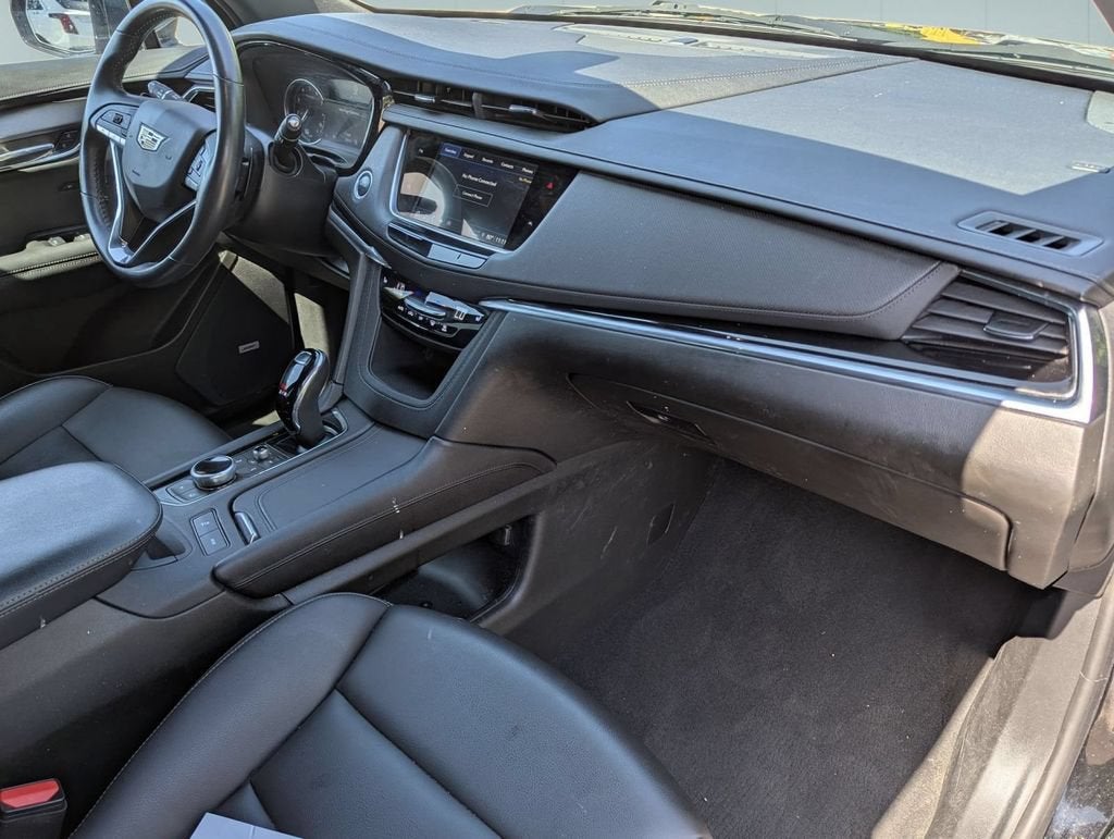 2024 Cadillac XT6 Luxury