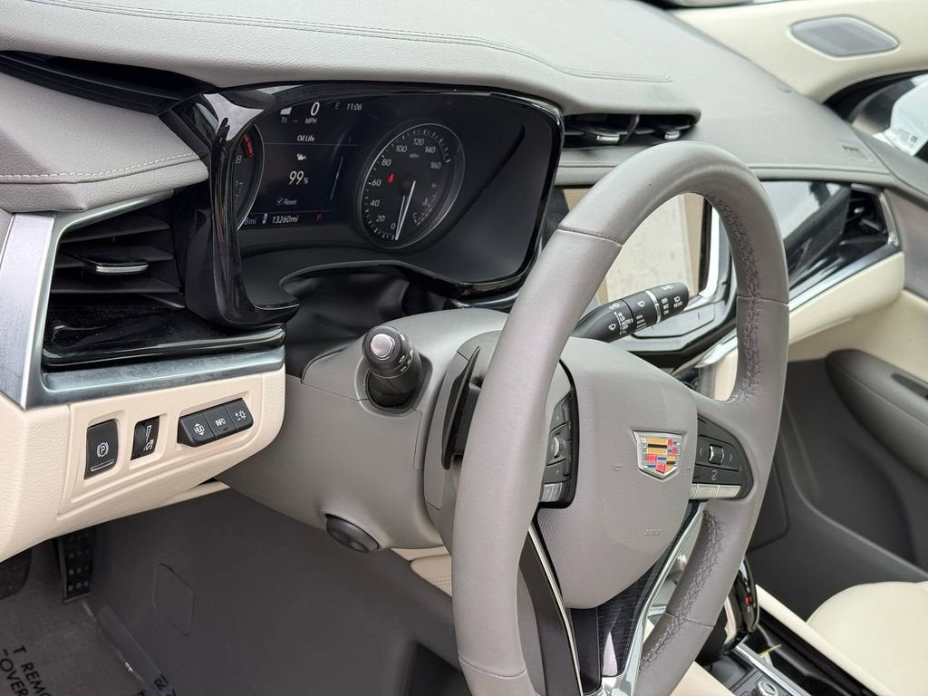 2024 Cadillac XT6 Premium Luxury