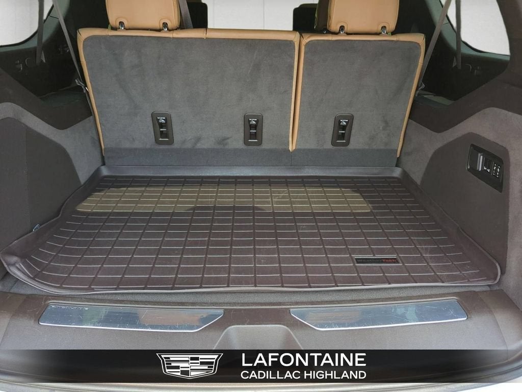 2023 Cadillac Escalade ESV 4WD Premium Luxury