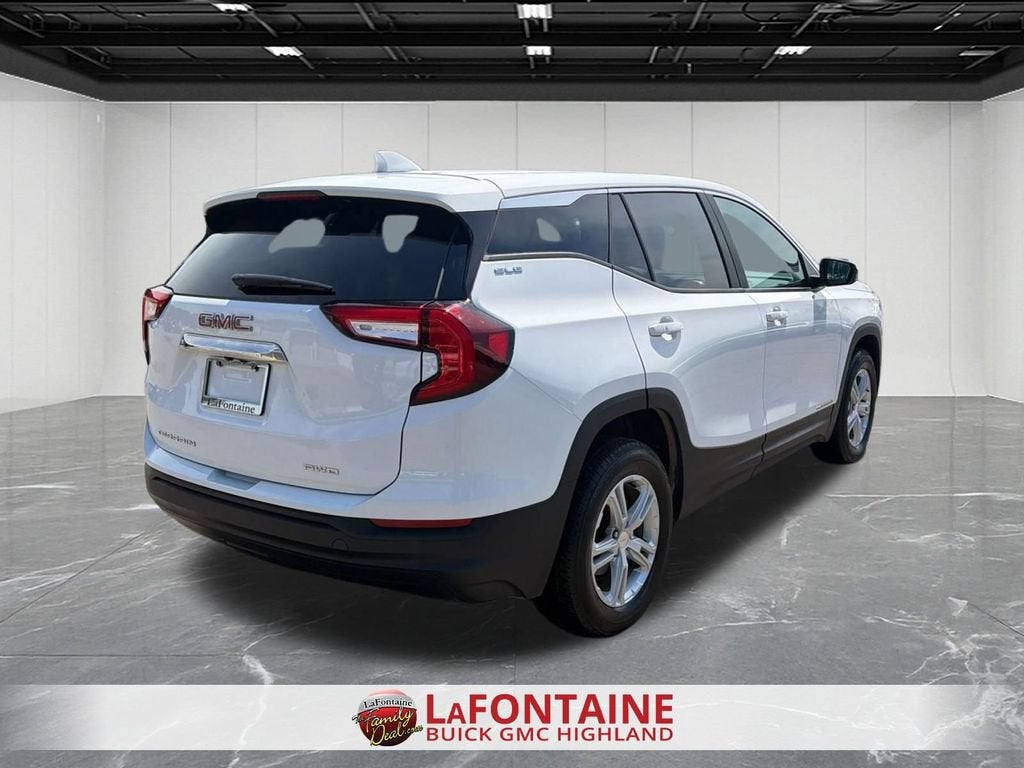 2023 GMC Terrain SLE