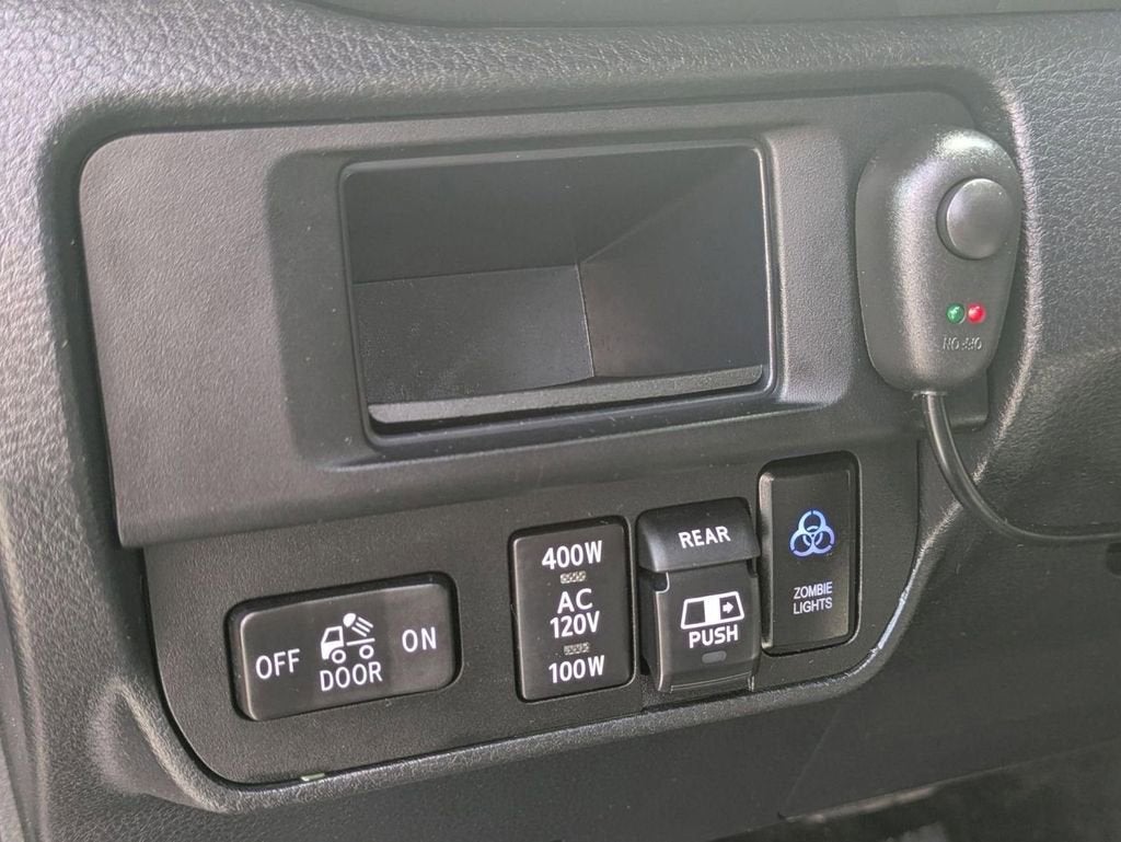 2017 Toyota Tacoma SR5 V6