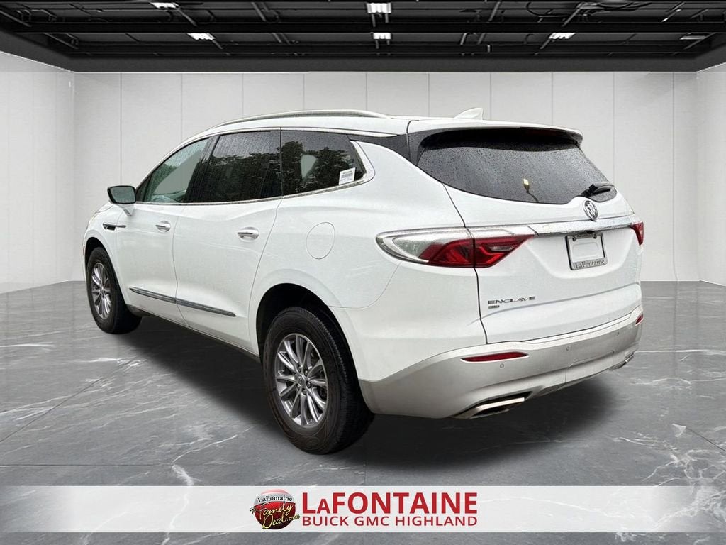 2023 Buick Enclave Essence