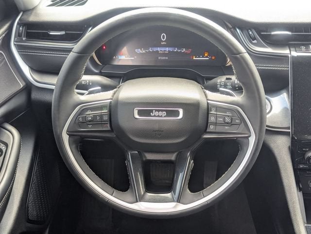 2023 Jeep Grand Cherokee Laredo 4x4