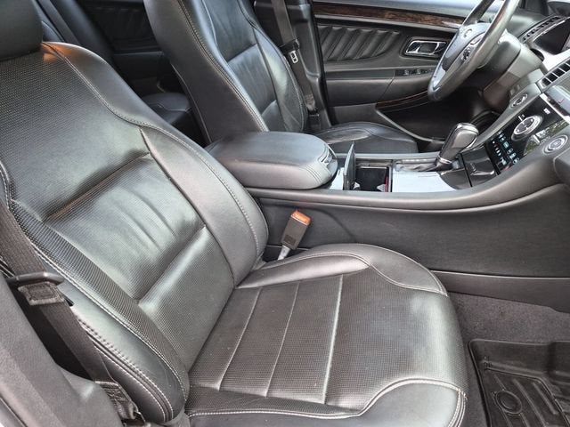 2019 Ford Taurus Limited