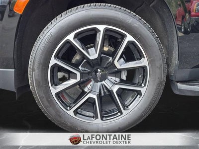 2023 Chevrolet Suburban RST