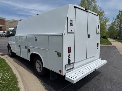 2025 Chevrolet Express Cutaway 3500 Work Van