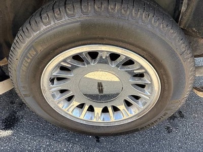 2002 Lincoln Town Car Cartier