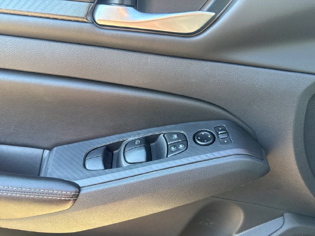 2025 Nissan Altima SV AWD