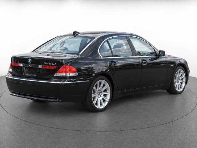 2004 BMW 7 Series 745Li