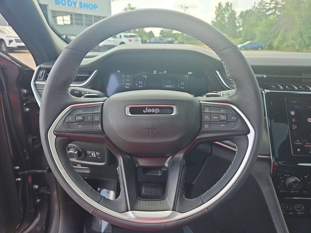 2025 Jeep Grand Cherokee Altitude X 4x4
