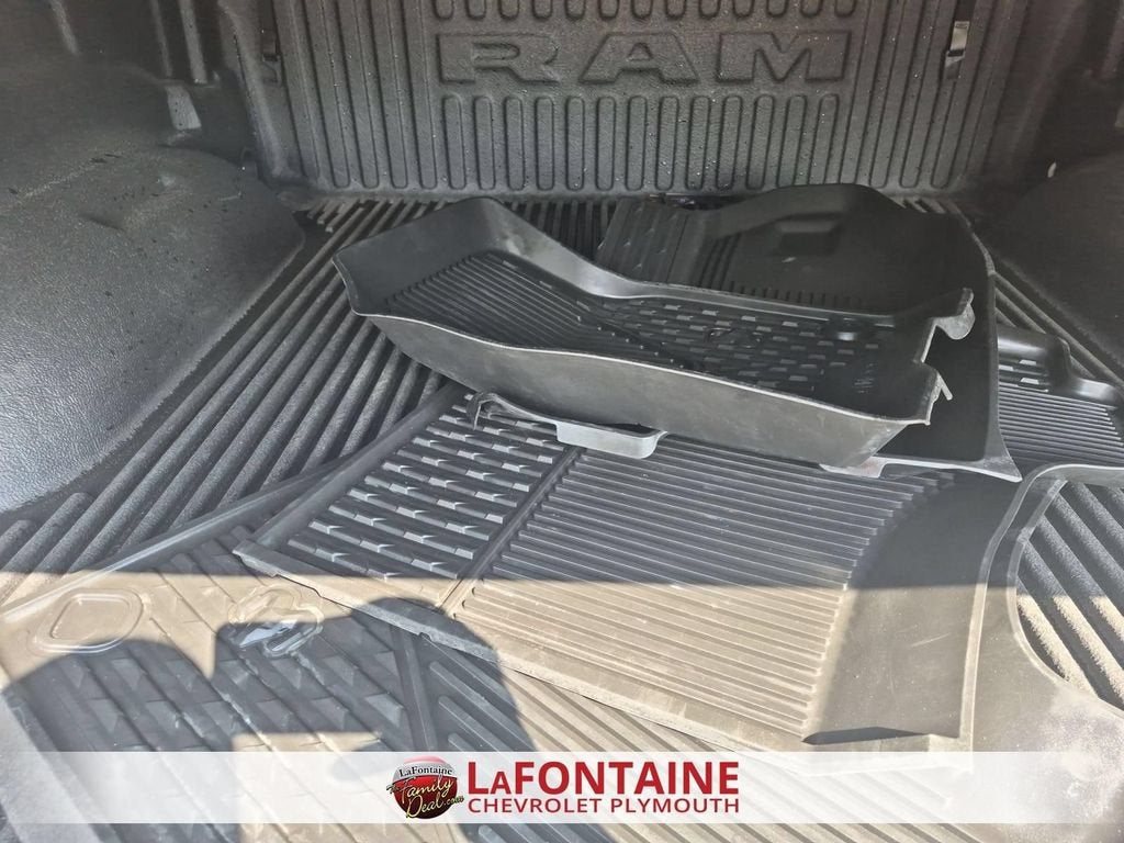2025 RAM 1500 Big Horn Crew Cab 4x4 5'7" Box