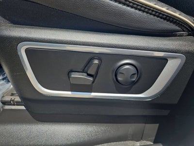2023 RAM 1500 Laramie Crew Cab 4x4 5'7" Box