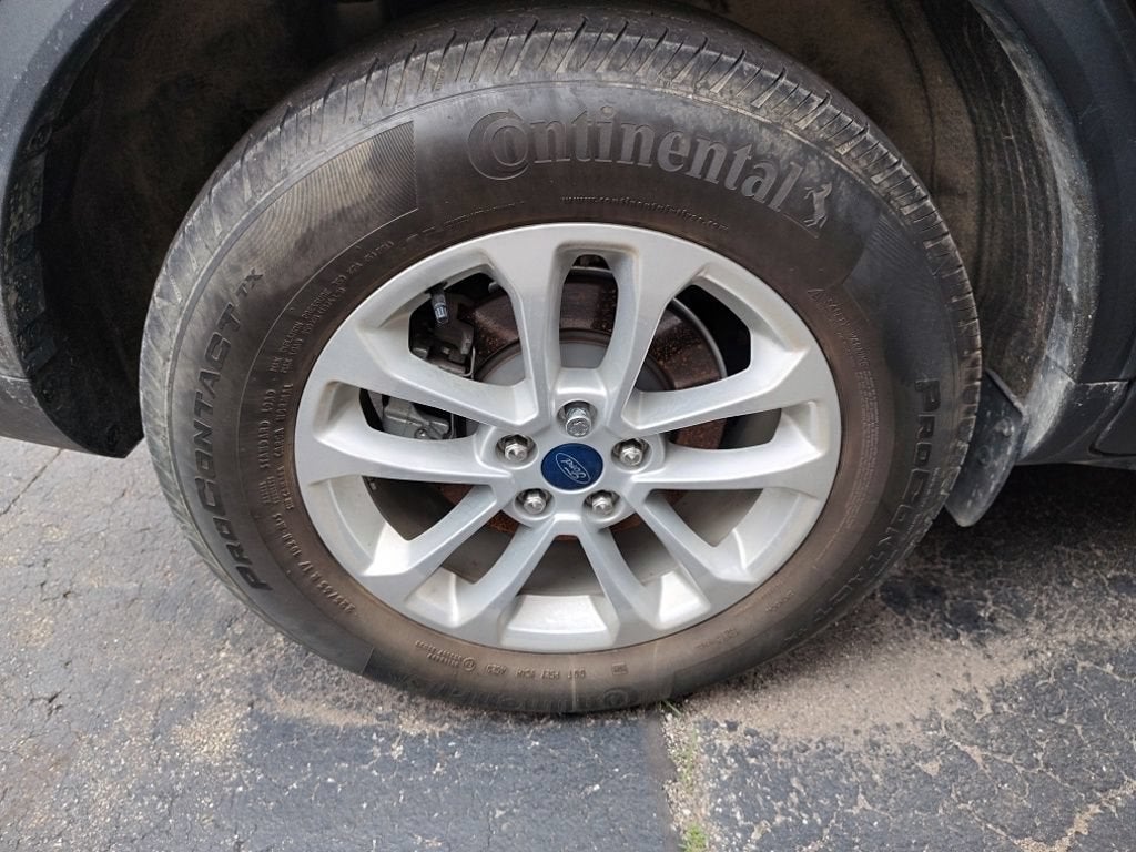 2020 Ford Escape SE